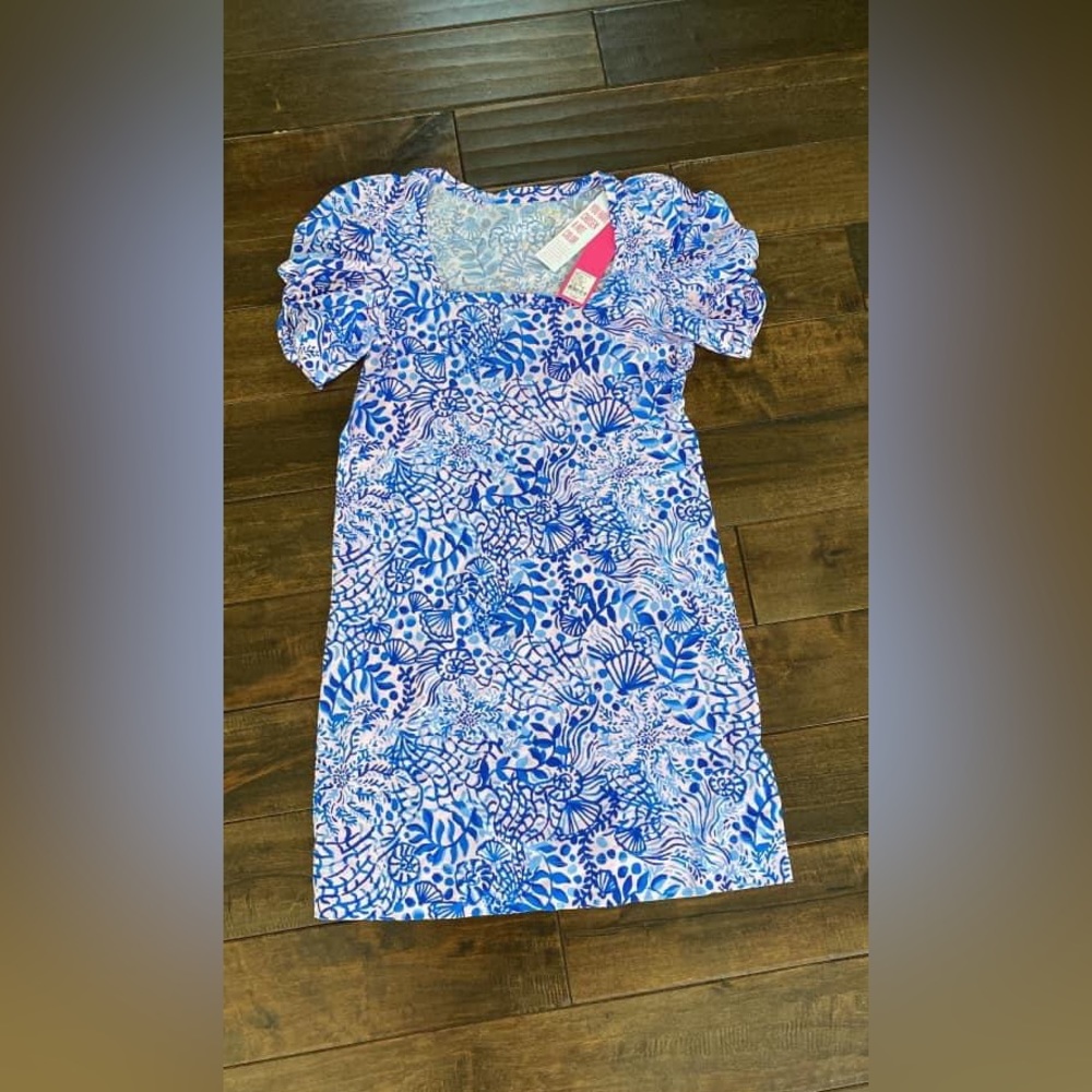 Lilly dress size medium- NWT